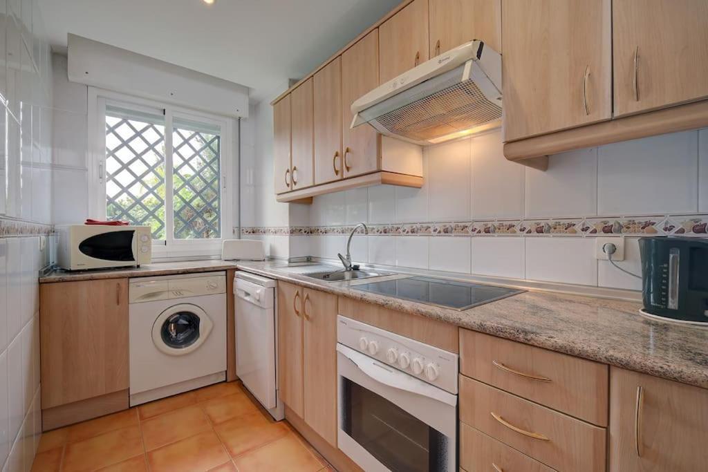 Appartement Ground Floor In Marbella