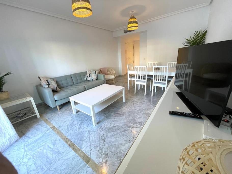 Ground Floor In Appartement Marbella